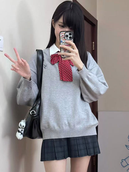 Blue/Black/Gray/White V-neck Embroidery Sweater Letter