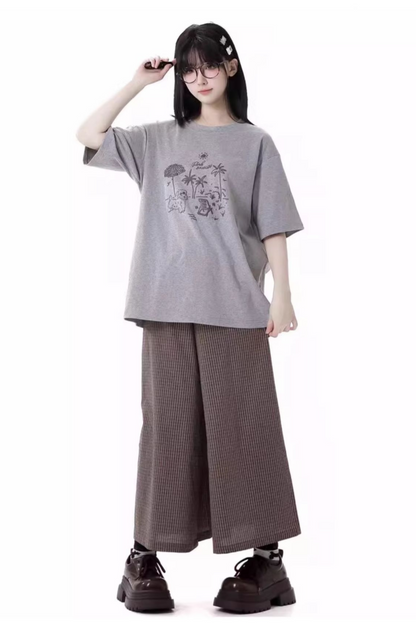 ゆったりとしたトップスのデザイン パステル