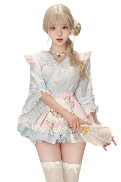 日本の桜とフロスティングのサスペンダーブルーのトップスとスカートスタイル