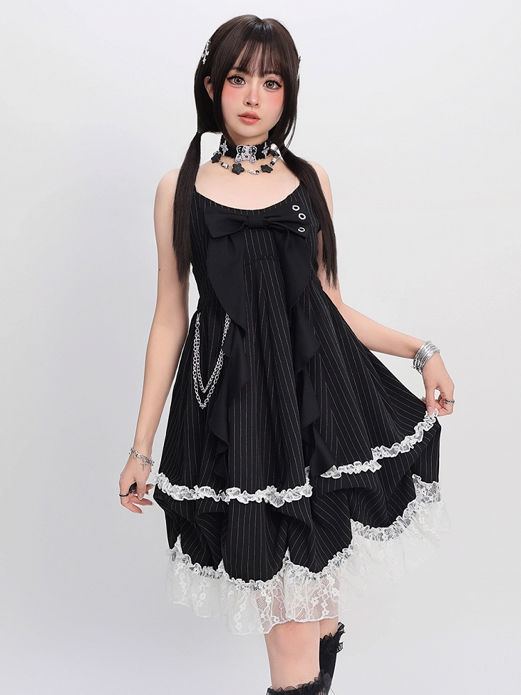 Rock Cami Kleid Big Bow Ausschnitt Schwarz mit gestreifter Taille Abnehmbare Kette Blase