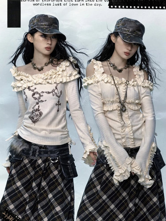 Beiges, wendbares, schulterfreies Top mit gerüschten Glockenärmeln