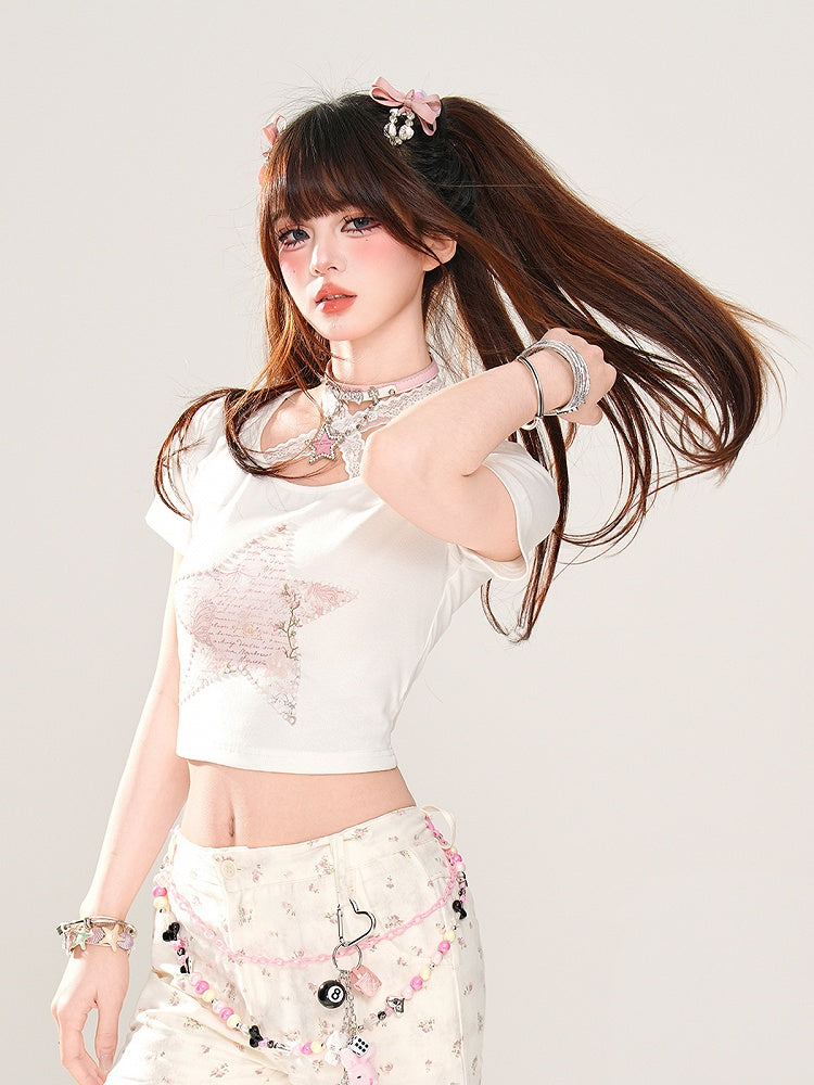 Glamorous Neck – Kurzes weißes Neckholder-T-Shirt aus Spitze mit Sternenprint