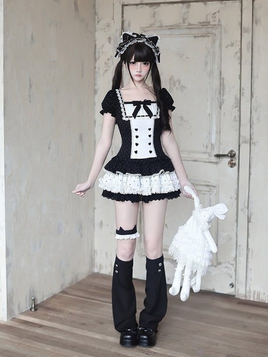 Retro Jirai Kei Black and White Polka Dot Square Neck Puff Sleeve Dress with Lace and Ruffles - Ekomi