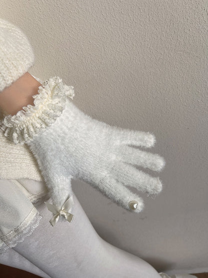 Heart Black Warm White Bead Bow with Accents and Gloves / Trim