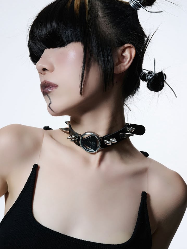 Y2K Schwarze Cyberpunk Metalluhr Doppellagiges Choker