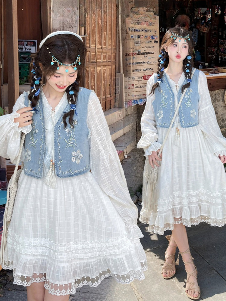 ブルーデニムベスト ウォッシュ加工 ダメージ加工 刺繍 フェードフローラル