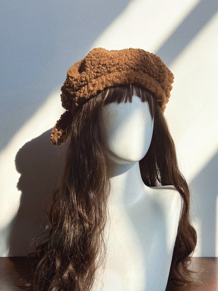 ホワイト/ブラック/レッド/ブラウンのフリース動物耳冬用ベレー帽