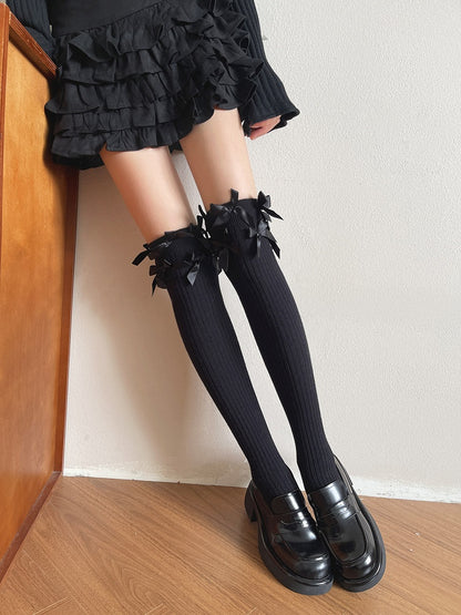 Knee Creamy Warm Bow Stockings Decorated Over White/Black