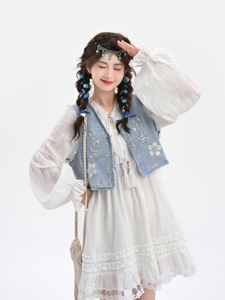 ブルーデニムベスト ウォッシュ加工 ダメージ加工 刺繍 フェードフローラル