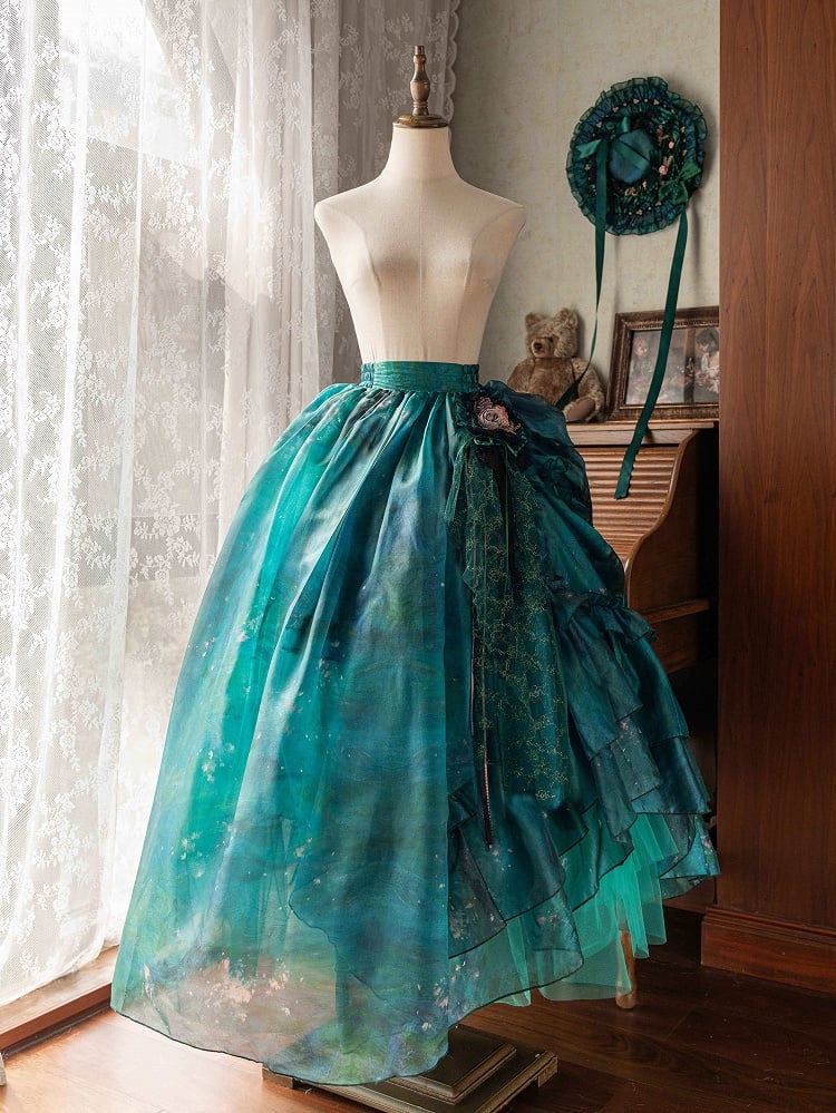 Grüner Waldfee-Lolita-Rock mit asymmetrischem Ölgemälde-Design und floraler Haarspange