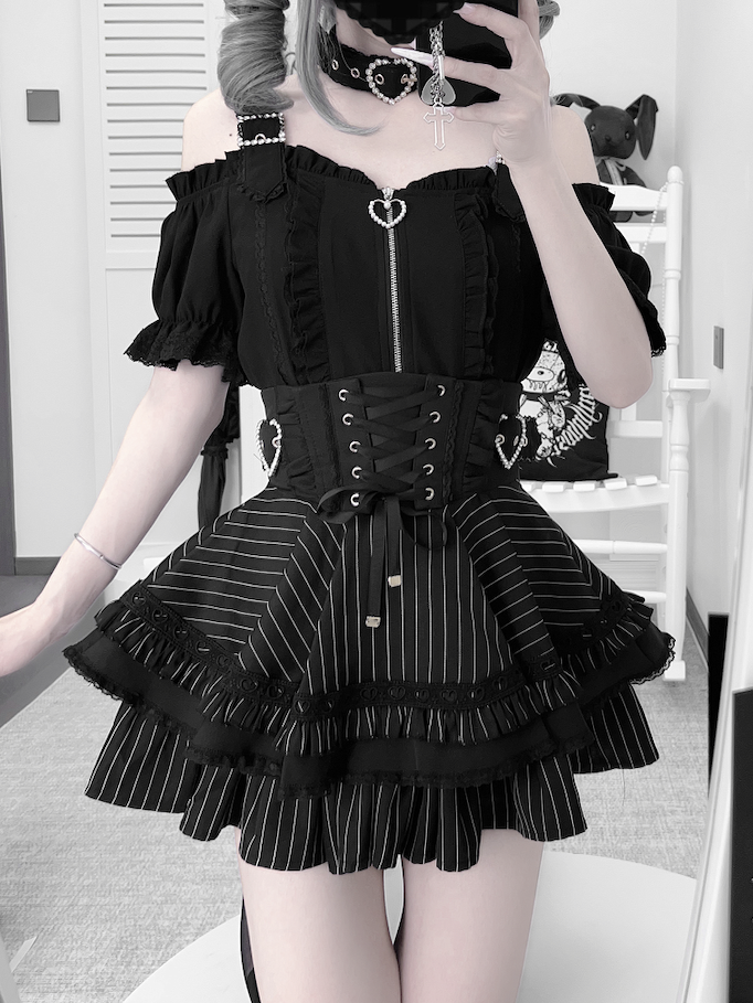 ショートスタイル チョーカー フリースリーブ トップ付き ジライケイ オフショルダー ネックライン ランドマイン ブラック