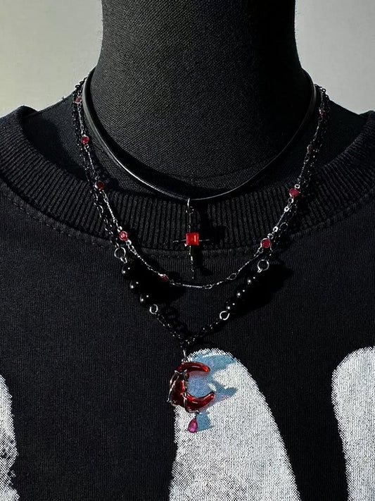 Collier gothique superposé avec perles et lune rouge - YSHXS