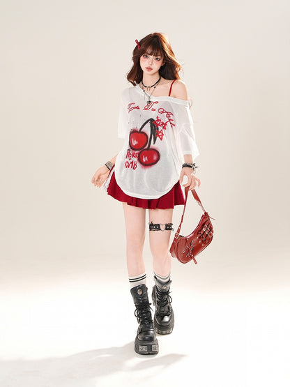 ホワイトのアシンメトリーネックライン、チェリープリントのセミシースルーカバーアップ