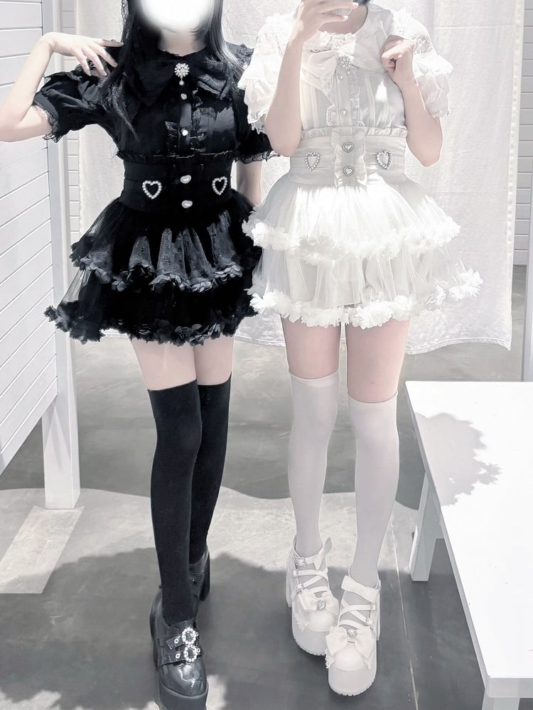 Bluse Kei Jirai Weiß / Knöpfe mit schwarzem Herz