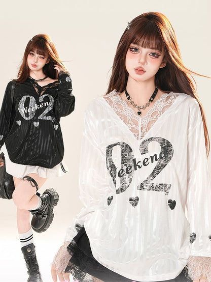 ホワイト/ブラックトリム Vネック レース ナンバープリント ストライプ トップス