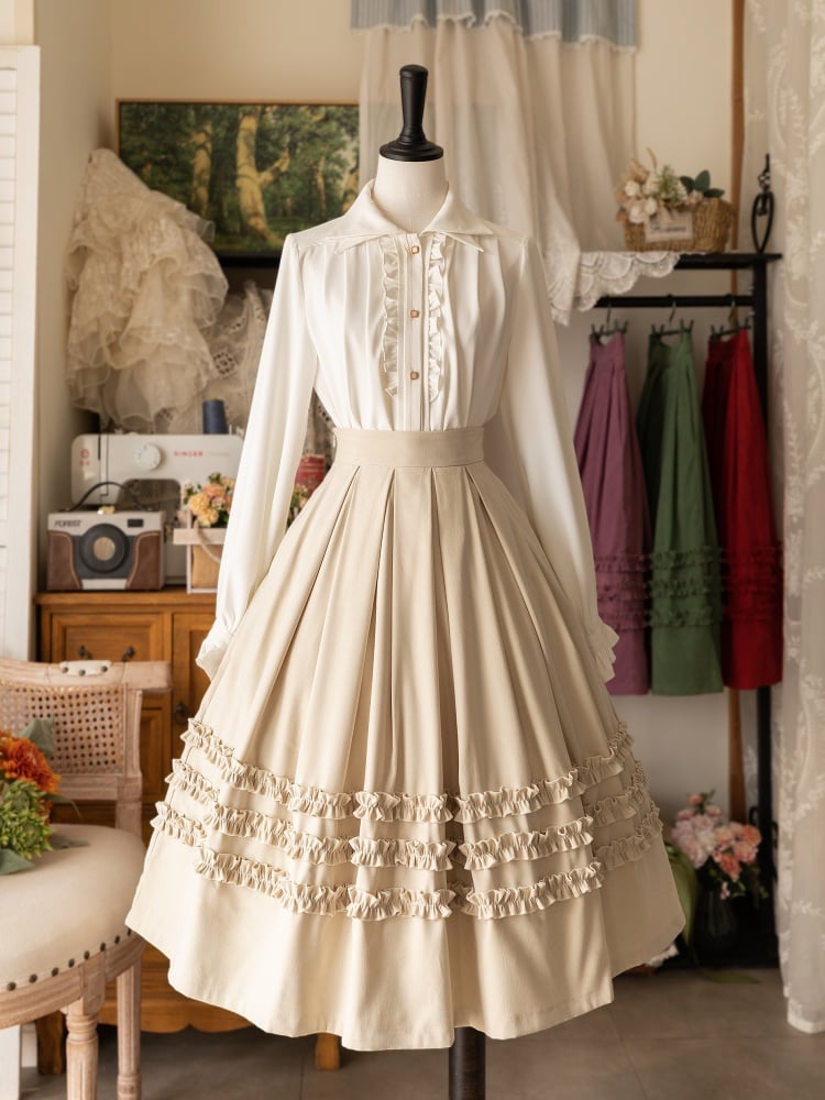 クリーミーなホワイトのフリルトリムのクラシックロリータスカート