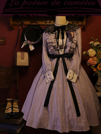 Organza-Brosche mit Mottenmotiv, Spinnennetz-Stickerei, Schmetterling und abnehmbarem schwarzem Fake-Halsband