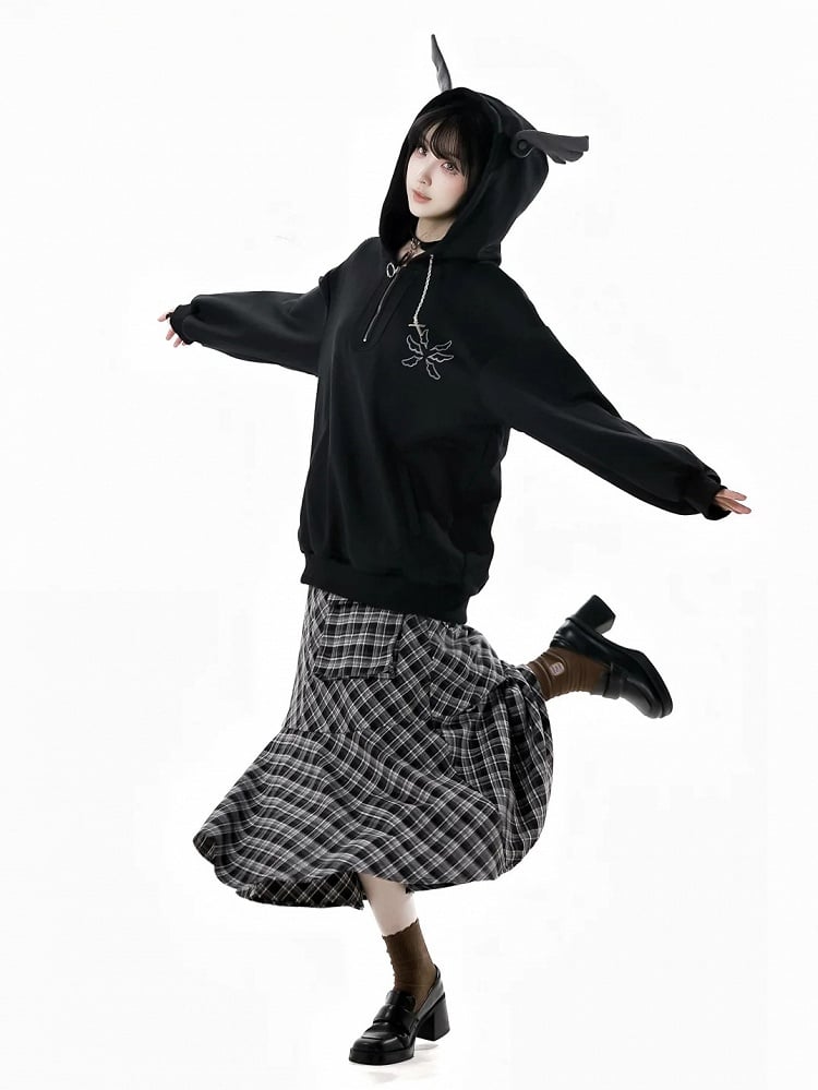 Bittersüße Kette Grau/Schwarz Kapuzendesign Hoodie Flügel Kreuz Wing Stickerei Rücken Feder