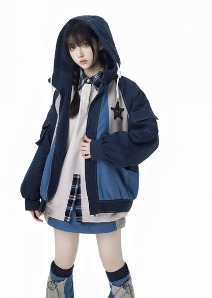 Blaue Jacke mit Colorblock-Stern-Applikation