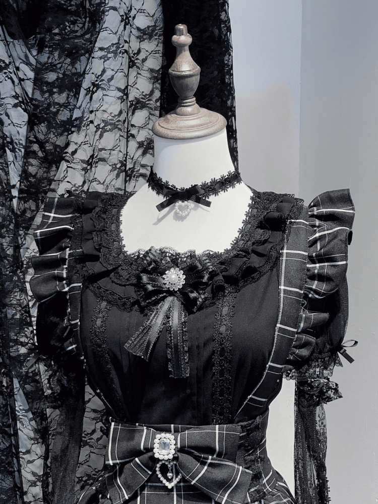 Jirai Kei Short Sleeves Blouse with Free Choker