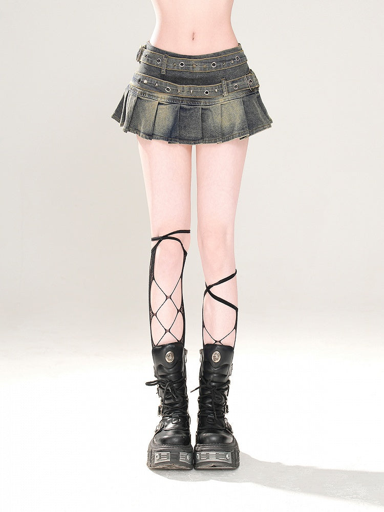 ブルーのロープリーツスカート、グラマラスウエスト、スタッズバックルストラップミニ