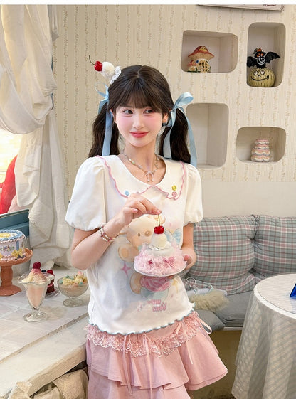 漫画のクマのプリント裾ホワイトピーターパンカラーパフスリーブコントラストレタスTシャツ