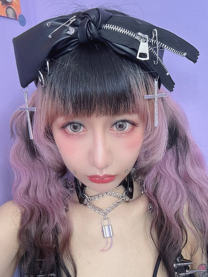 ジッパー 蝶結び パンクピン ブラックデザイン クロス装飾チャーム PU Y2K