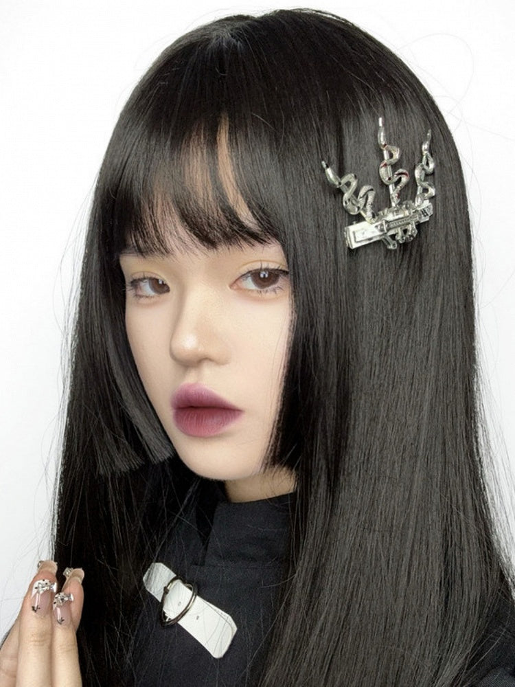 Metal Snake Clip Cross Hair Gothic