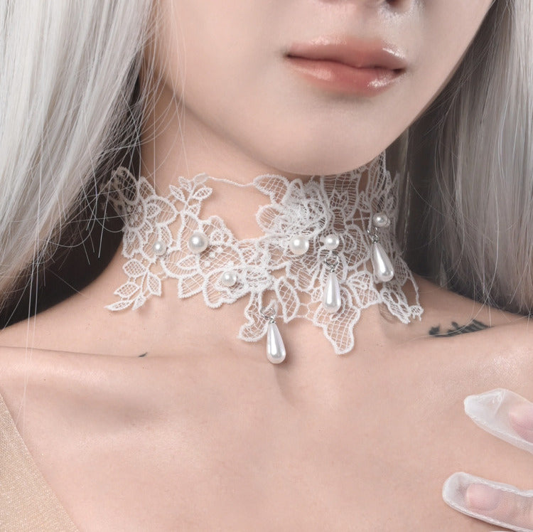 Weiße Choker-Details, Perlen-Spitzen-Applikation