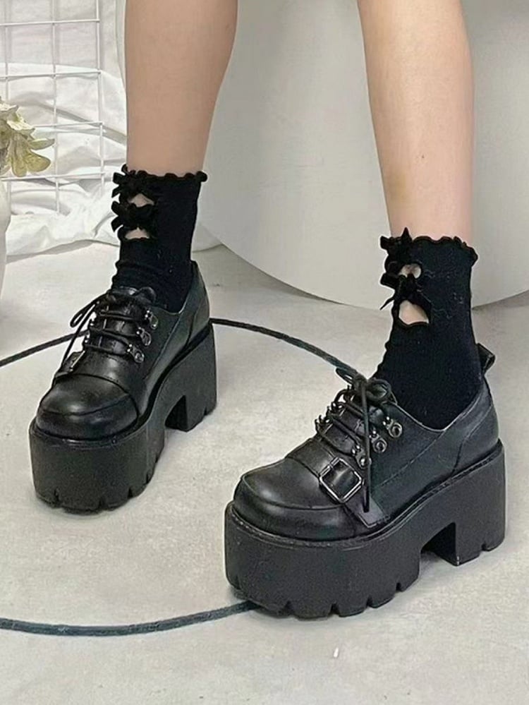 Punk-Schuhe mit Riemenverschluss, Schwarz – Schnür-Plateau-Schnalle