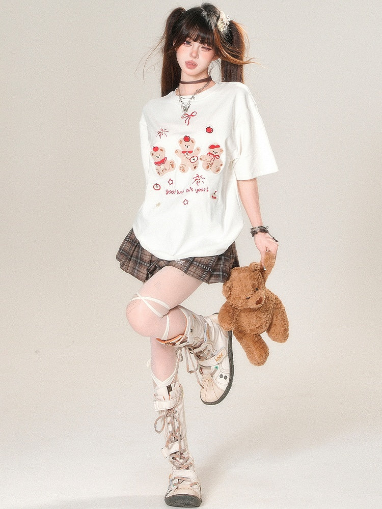 ホワイト/ブラックのかわいいデイリーアップリケベア刺繍Tシャツレター花火