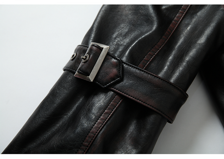 ダークレッドのハートと骨のアップリケ付きジャケット（バックル付き）