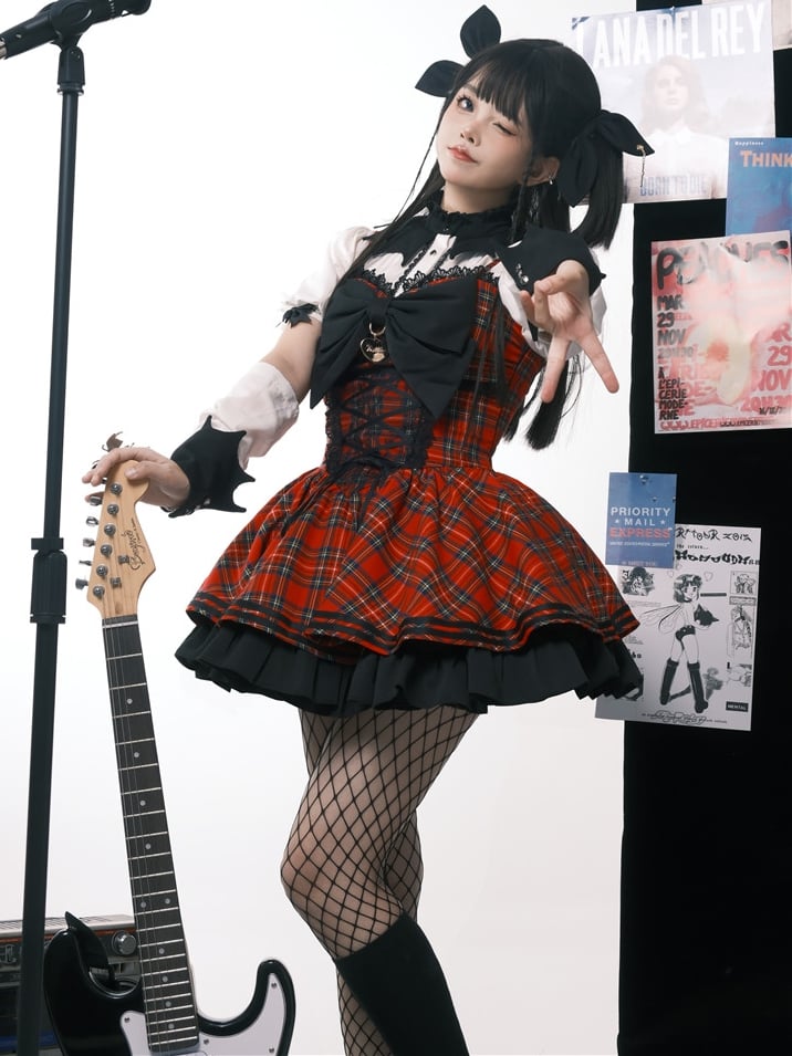 Rotes Karomuster Schleifenakzent Herzförmiger Ausschnitt Pulloverrock Idol Kleid