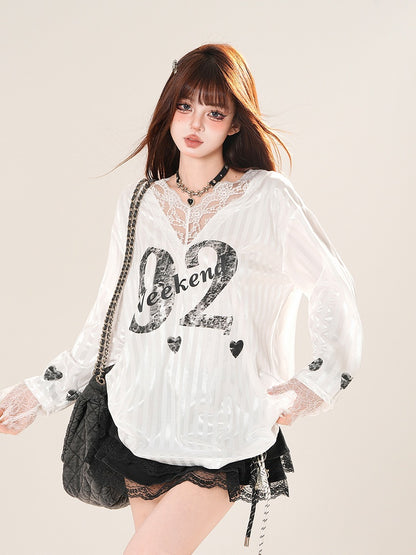 ホワイト/ブラックトリム Vネック レース ナンバープリント ストライプ トップス