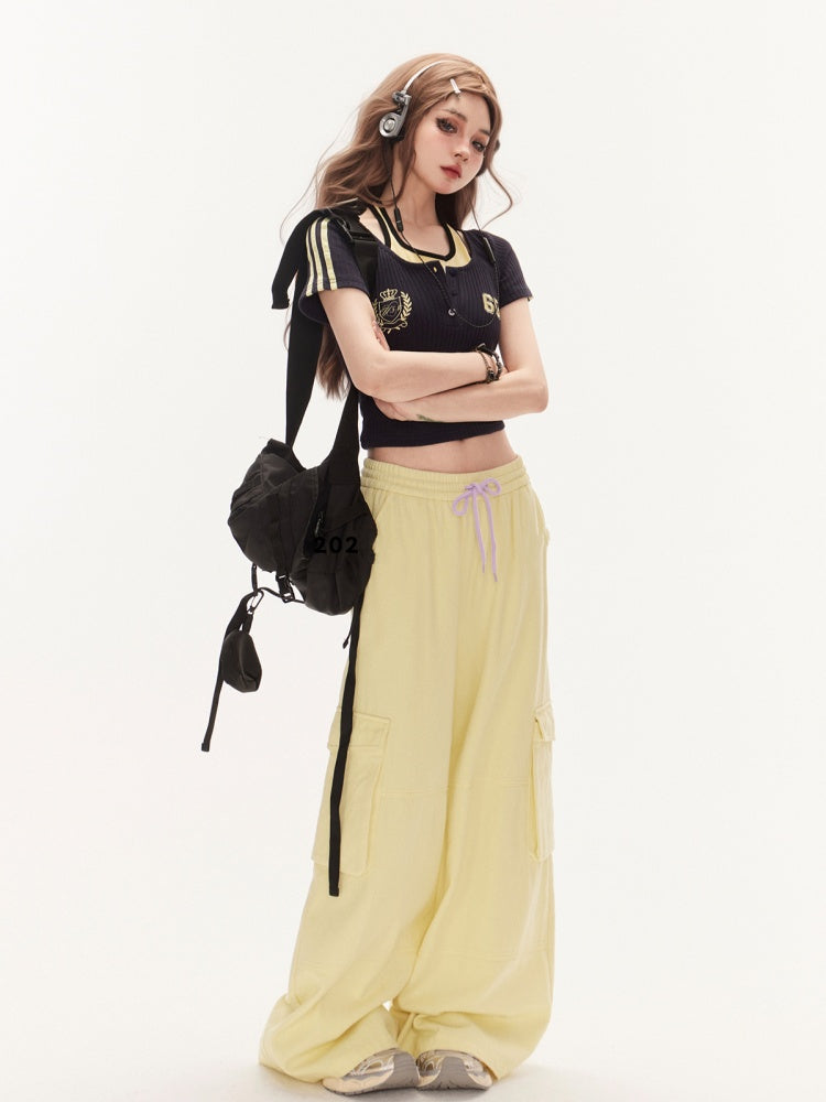 イエローのドローストリングウエストワイドレッグカーゴパンツ