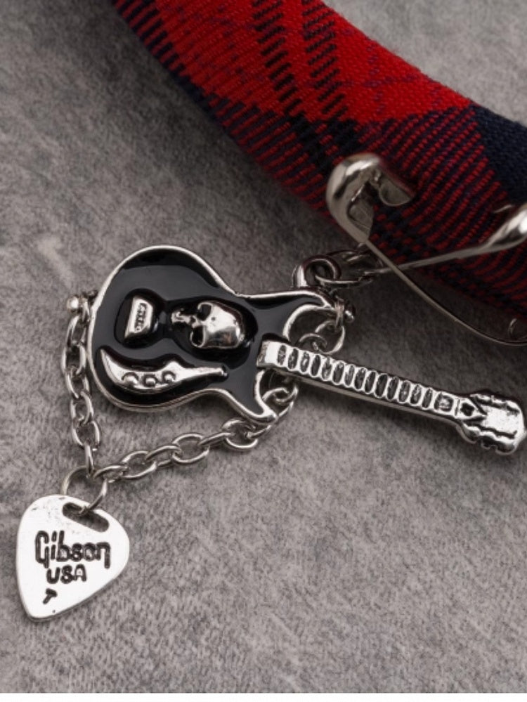 Ohrstecker Rot KC Charm Schnalle Design Mit Gitarre Muster Schwarz Plaid Und