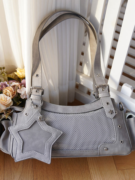 Graue Y2K Ita Star Schultertasche aus PU mit Charm
