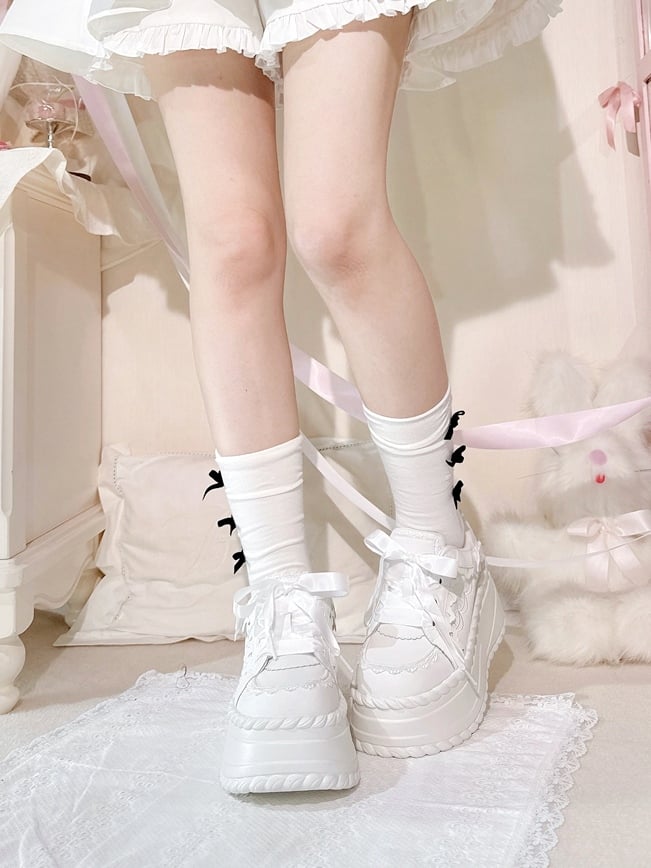 Buttercream White Kawaii Platform Lace-Up Edging Sneakers Classic - Ruffle