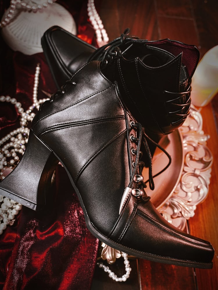 レースアップブーツ ゴシックタイフロント ワイングラス型 ブラックヒール