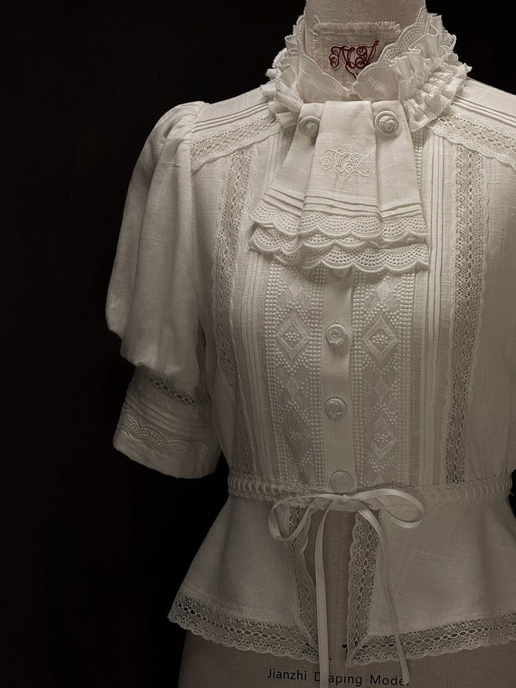with Blouse Neckline White Open Lolita Hem Ruffle