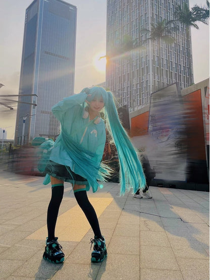 Oversized Kapuzenpullover mit grünen Ohren und Hase