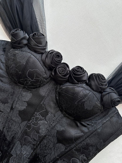 ブラックローズ装飾のオフショルダーネックラインボーンコルセットトップ