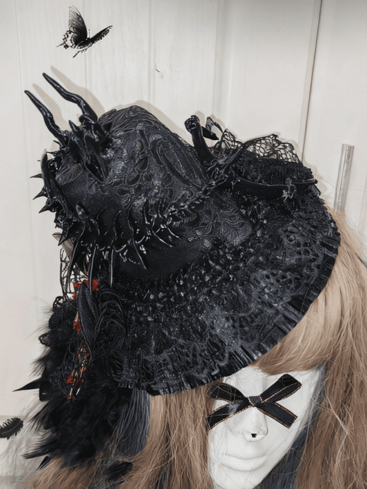 and White Gothic Decor Dragon Mini Feather / Bone Black Hat with Lolita