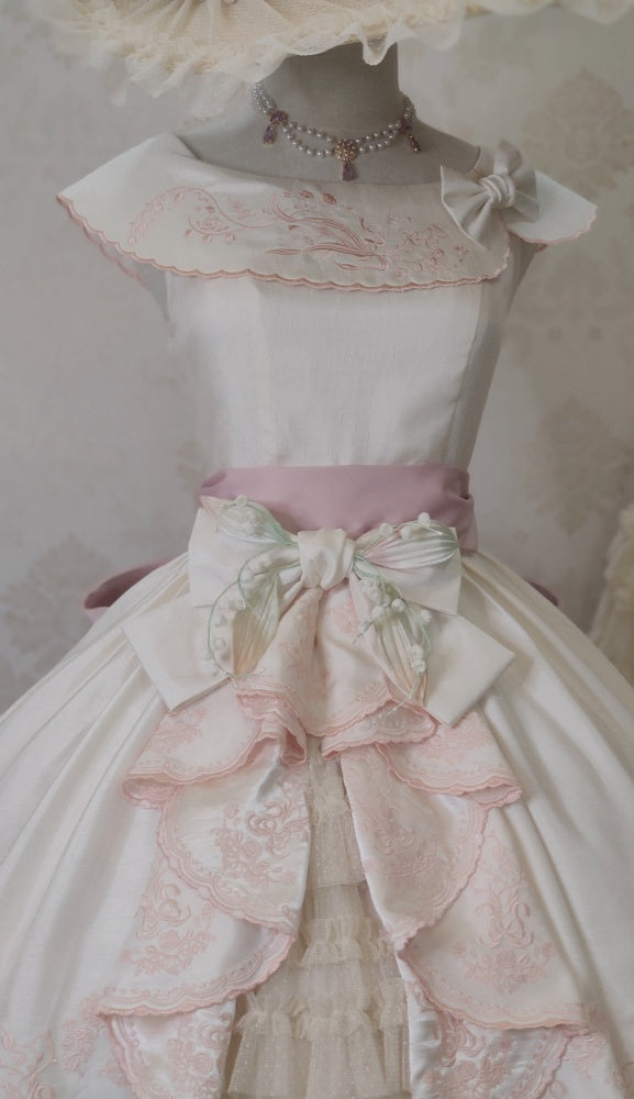 von Beige Classic Dress Valley Stickerei Pink die Lolita Lily