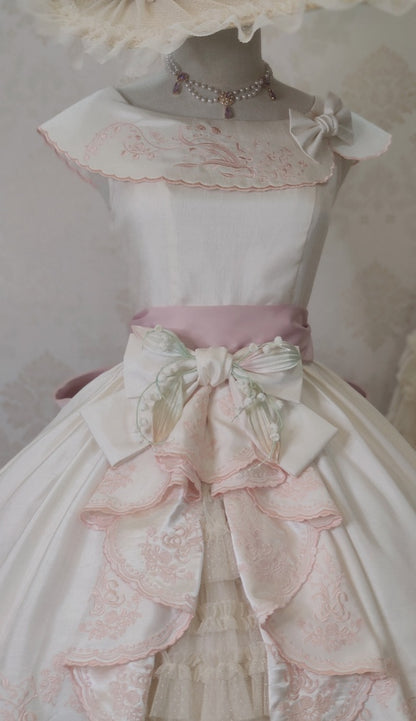 von Beige Classic Dress Valley Stickerei Pink die Lolita Lily