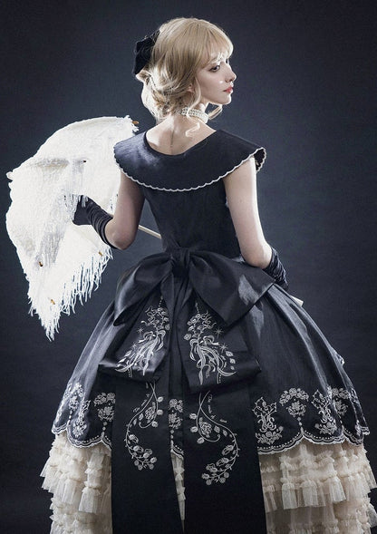 Dress Black Lily with Elegant of Valley Classic Embroidery Beige the Lolita