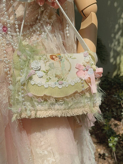 ライトグリーンの花柄フェザー装飾ショルダーバッグ