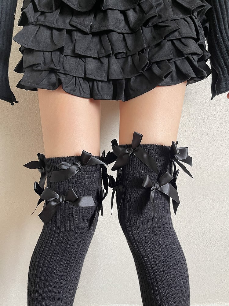 Knee Creamy Warm Bow Stockings Decorated Over White/Black