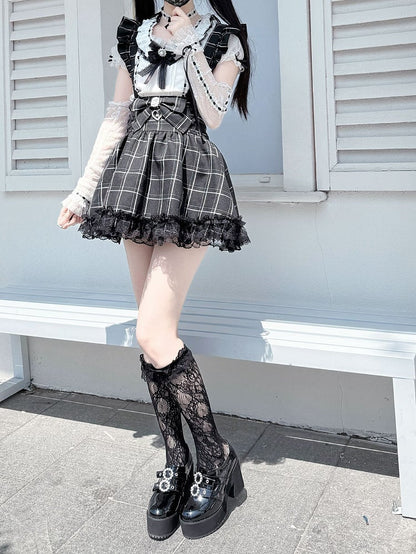 Abnehmbarer Kei-Rock mit schulterhohen Trägern / karierter Jirai-Overall mit schwarzer Taille