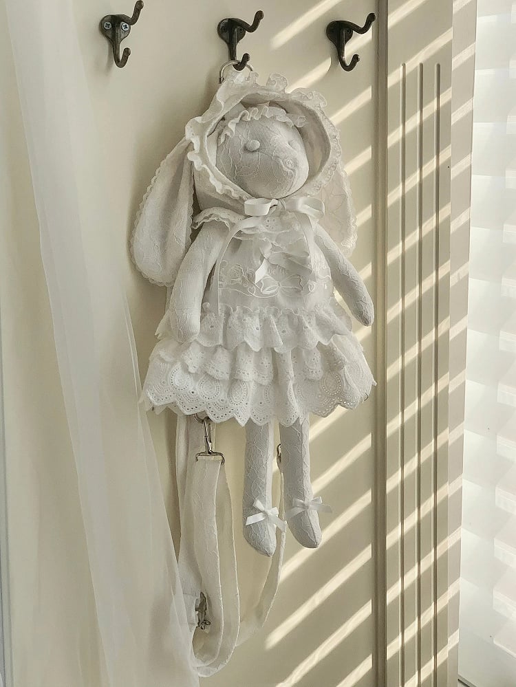 Weißer Lamm-Rucksack / Umhängetasche + Kleid + Hut